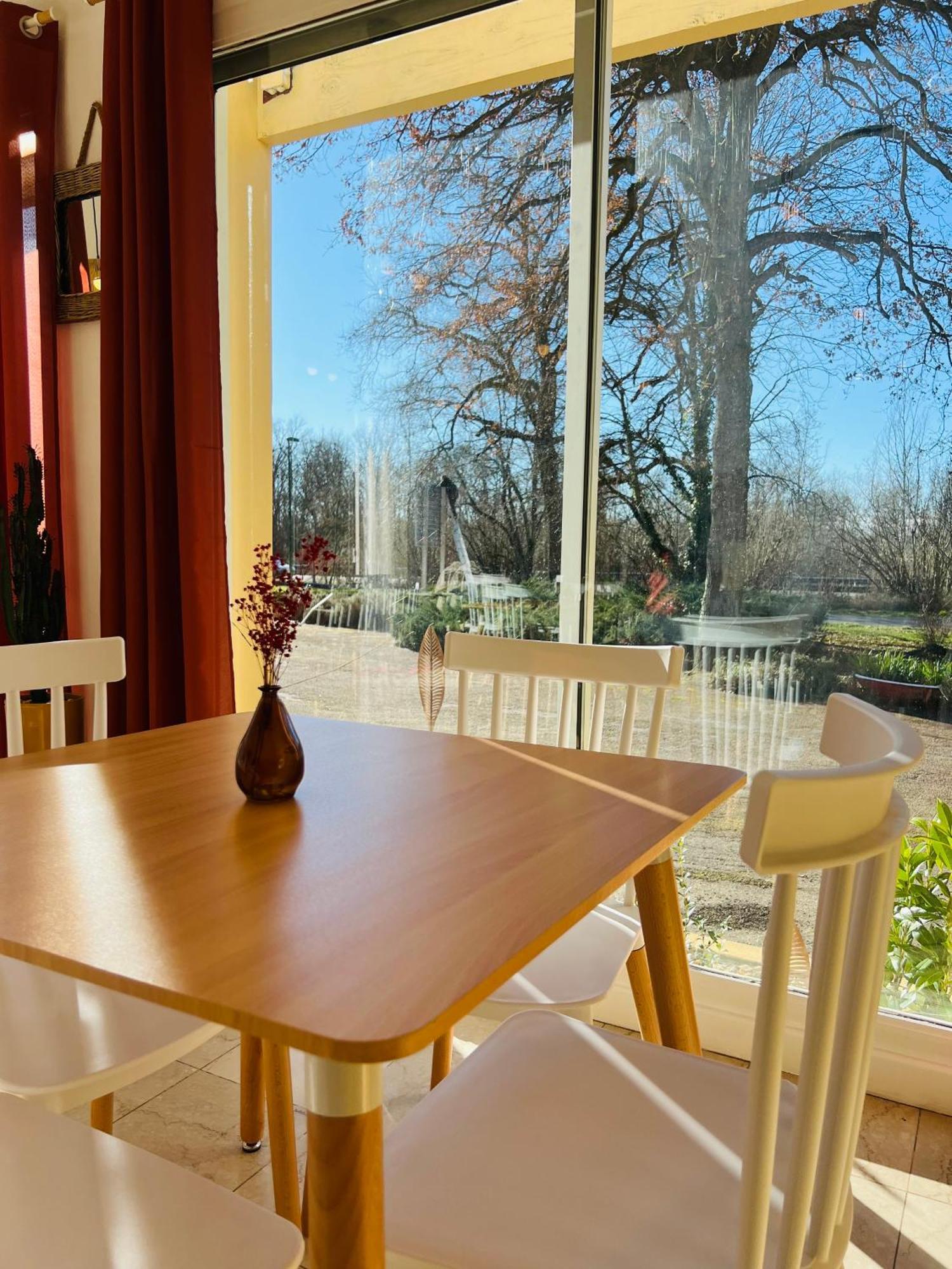 Motel Les Broussailles Mesves-sur-Loire Ngoại thất bức ảnh