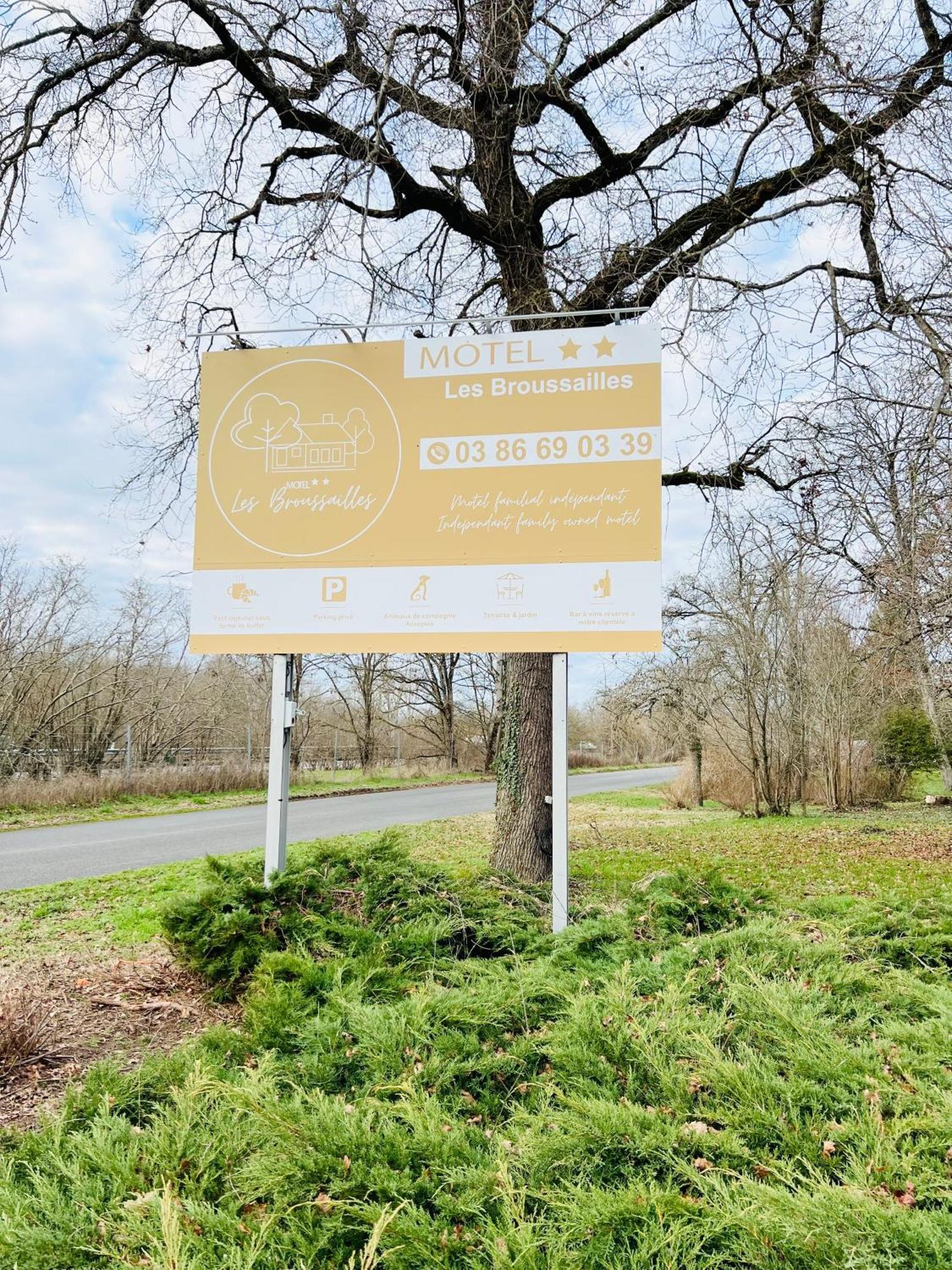 Motel Les Broussailles Mesves-sur-Loire Ngoại thất bức ảnh
